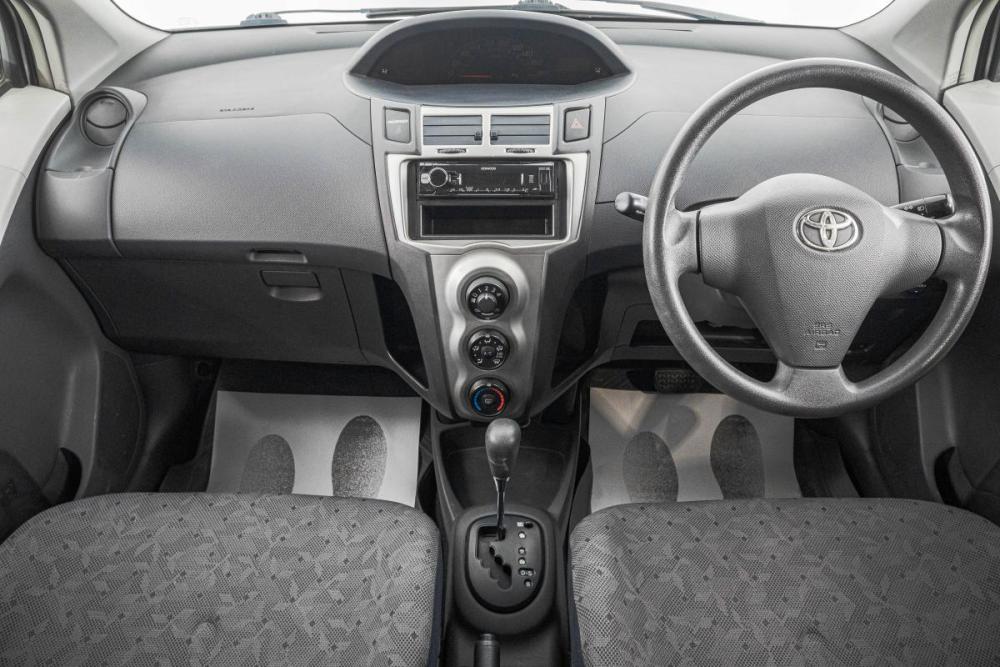 Toyota Vitz II (XP90) Барнаул  - изображение 10