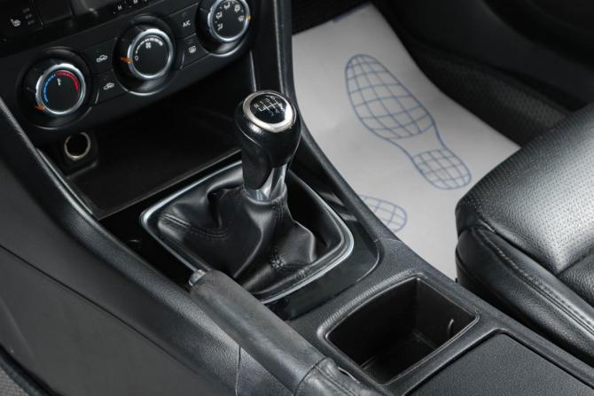 Mazda 6 III (GJ) с пробегом 2013 года, цена 1 379 000 рублей, 233000 км, седан, Автокод Объявления