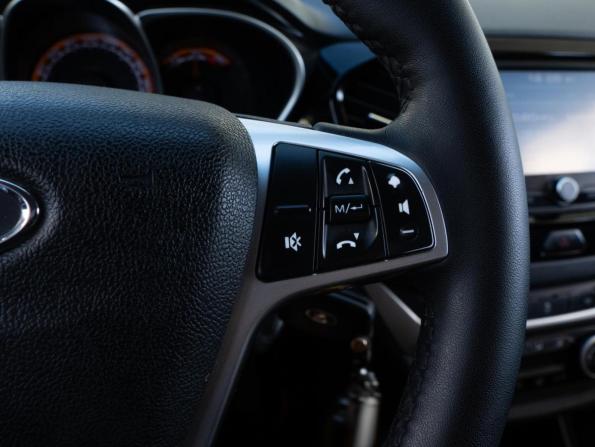 Lada (ВАЗ) Vesta I с пробегом 2019 года, цена 950 000 рублей, 142261 км, универсал, Автокод Объявления