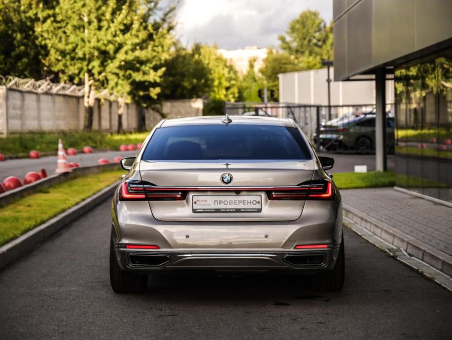 BMW 7 серии VI (G11/G12) Рестайлинг Санкт-Петербург  - изображение 8