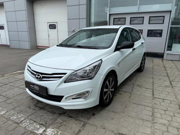 Hyundai Solaris I Рестайлинг с пробегом 2015 года, цена 1 097 000 рублей, 93800 км, хэтчбек, Автокод Объявления