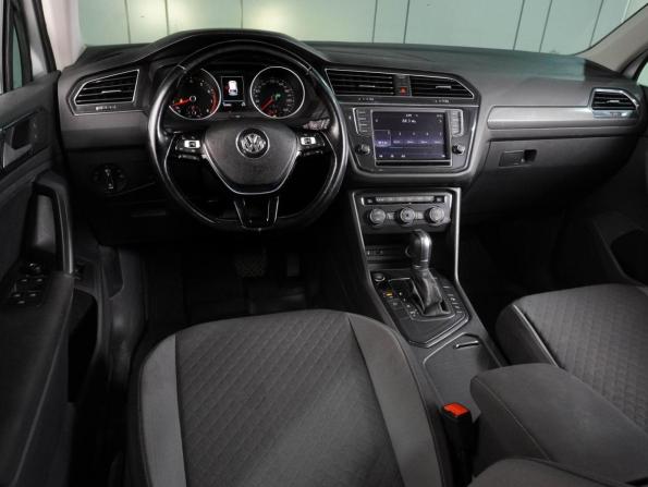 Volkswagen Tiguan II с пробегом 2017 года, цена 1 999 000 рублей, 123092 км, внедорожник, Автокод Объявления