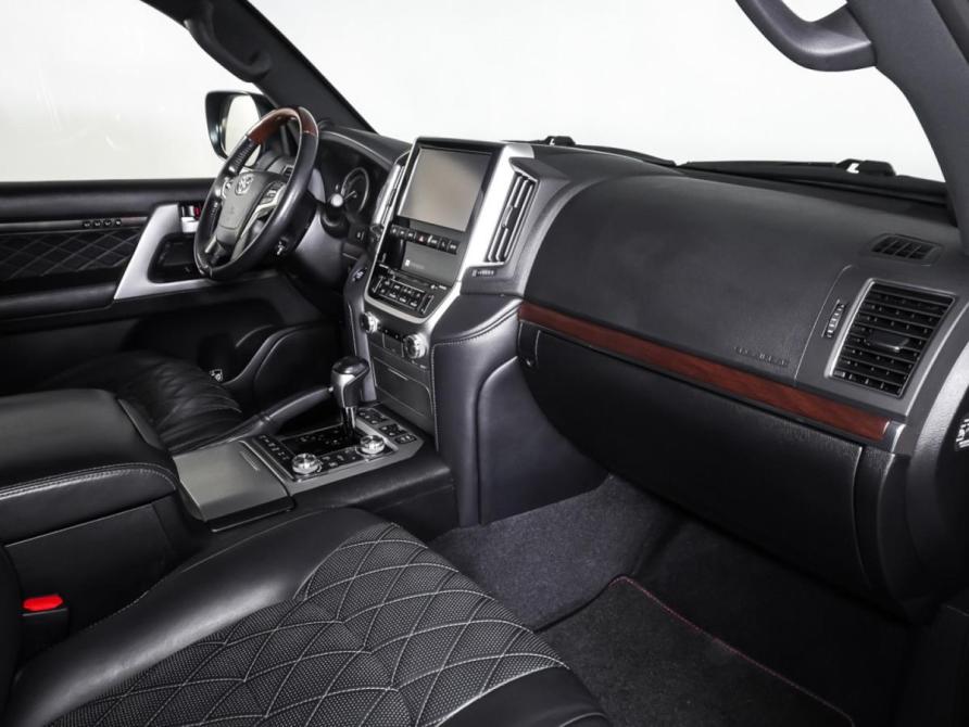 Toyota Land Cruiser 200 Series Рестайлинг 2 Москва  - изображение 11