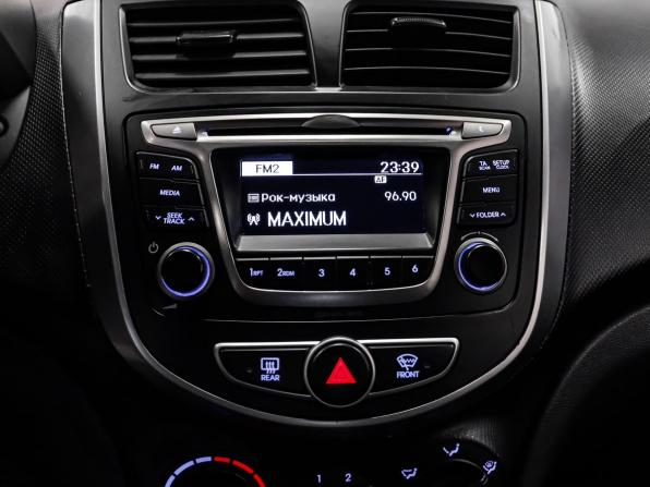 Hyundai Solaris I с пробегом 2012 года, цена 1 049 000 рублей, 89527 км, седан, Автокод Объявления