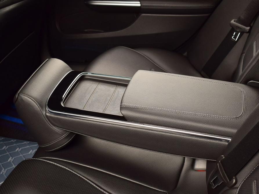 Mercedes-Benz C-Класс V (W206) Кемерово  - изображение 16