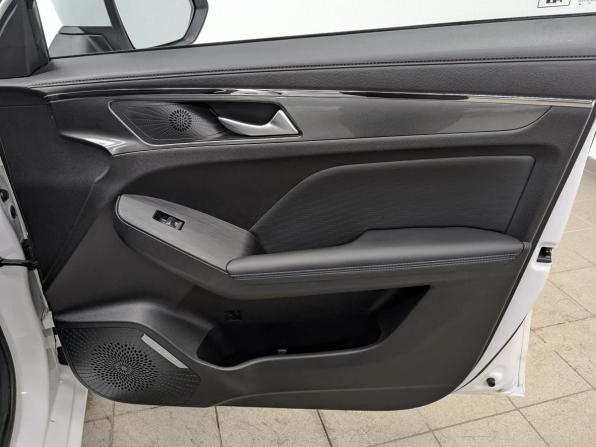 Haval Jolion I с пробегом 2022 года, цена 1 725 000 рублей, 44592 км, внедорожник, Автокод Объявления