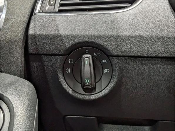 Skoda Octavia III (A7) Рестайлинг с пробегом 2019 года, цена 1 690 000 рублей, 234212 км, лифтбек, Автокод Объявления