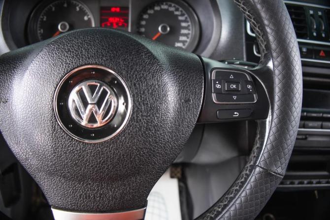 Volkswagen Polo V с пробегом 2011 года, цена 699 000 рублей, 196258 км, седан, Автокод Объявления