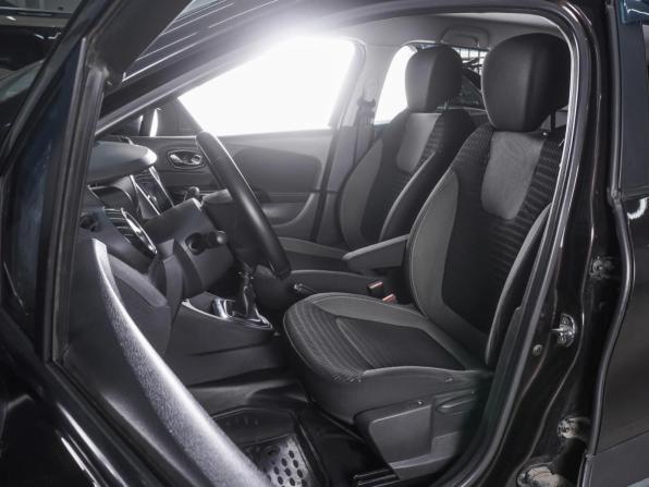 Renault Kaptur I с пробегом 2018 года, цена 1 380 000 рублей, 188822 км, внедорожник, Автокод Объявления
