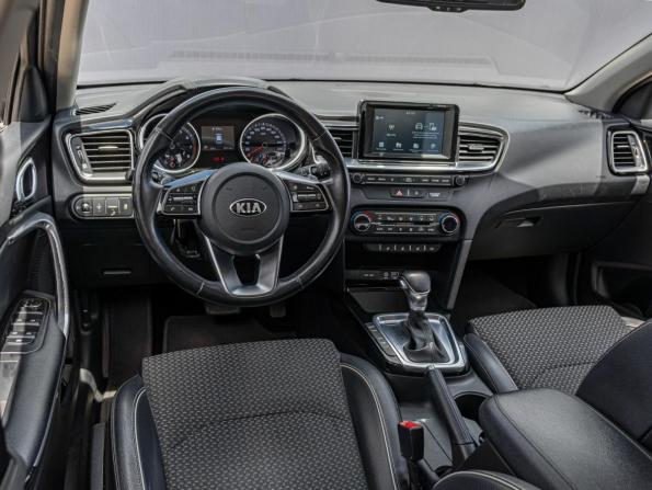 Kia Ceed III с пробегом 2019 года, цена 1 950 000 рублей, 73713 км, хэтчбек, Автокод Объявления