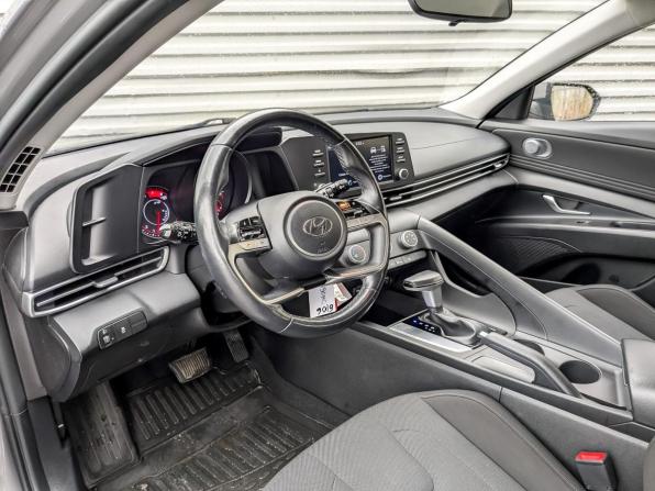 Hyundai Elantra VII (CN7) с пробегом 2022 года, цена 1 950 000 рублей, 64685 км, седан, Автокод Объявления