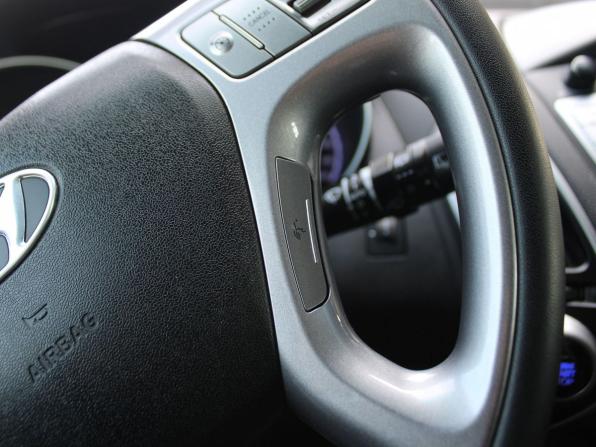 Hyundai ix35 I с пробегом 2011 года, цена 1 059 000 рублей, 193945 км, внедорожник, Автокод Объявления