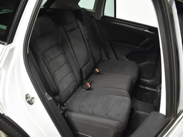 Volkswagen Tiguan II с пробегом 2017 года, цена 1 987 200 рублей, 180585 км, внедорожник, Автокод Объявления