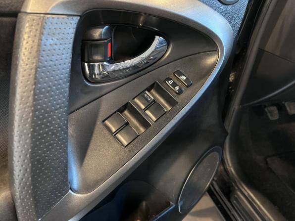 Toyota RAV4 III (XA30) Рестайлинг с пробегом 2010 года, цена 1 365 000 рублей, 192643 км, внедорожник, Автокод Объявления