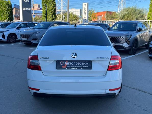 Skoda Octavia III (A7) Рестайлинг с пробегом 2017 года, цена 1 130 000 рублей, 181780 км, лифтбек, Автокод Объявления