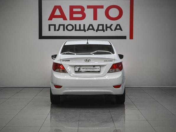 Hyundai Solaris I с пробегом 2013 года, цена 899 000 рублей, 180000 км, хэтчбек, Автокод Объявления