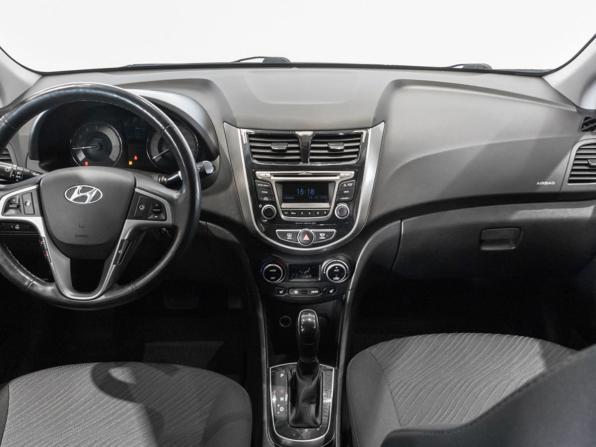 Hyundai Solaris I Рестайлинг с пробегом 2016 года, цена 1 300 000 рублей, 60227 км, седан, Автокод Объявления