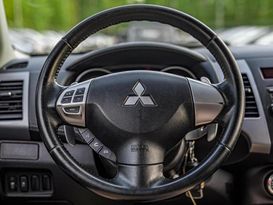 Mitsubishi Outlander II Рестайлинг Санкт-Петербург  - изображение 7