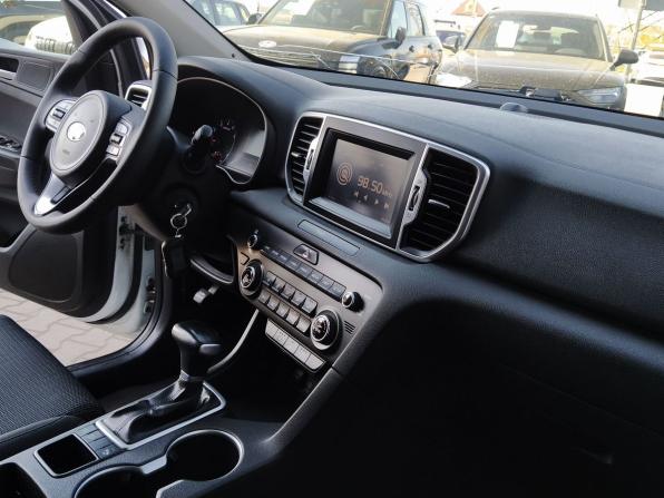 Kia Sportage IV Рестайлинг с пробегом 2018 года, цена 1 749 000 рублей, 178965 км, внедорожник, Автокод Объявления