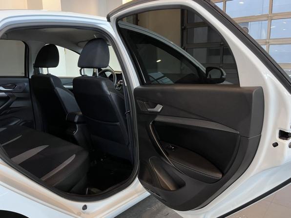 Lada (ВАЗ) Vesta I Рестайлинг (NG) с пробегом 2024 года, цена 1 442 000 рублей, 32635 км, седан, Автокод Объявления
