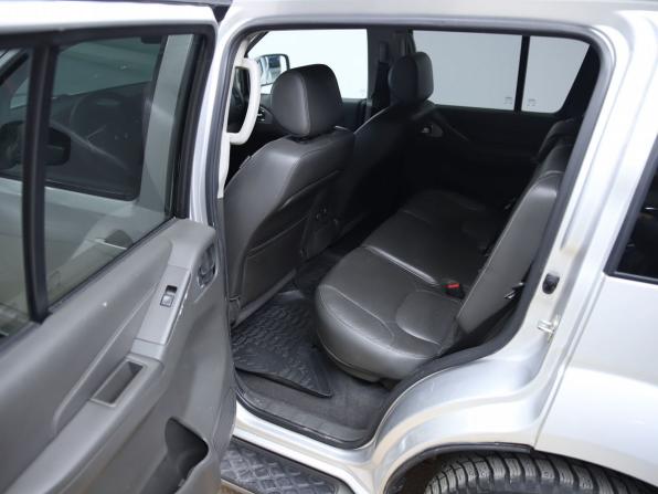 Nissan Pathfinder III Рестайлинг с пробегом 2011 года, цена 1 690 000 рублей, 189986 км, внедорожник, Автокод Объявления