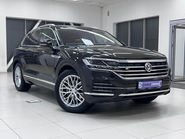Volkswagen Touareg III с пробегом 2020 года, цена 4 500 000 рублей, 128256 км, внедорожник, Автокод Объявления