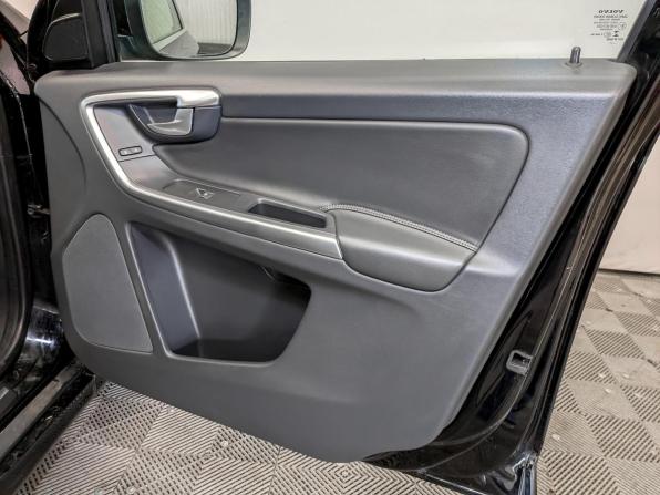 Volvo XC60 I Рестайлинг с пробегом 2017 года, цена 2 725 000 рублей, 91416 км, внедорожник, Автокод Объявления