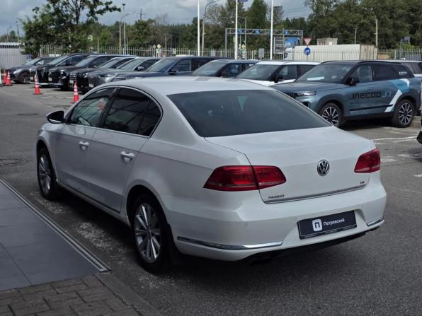 Volkswagen Passat B7 с пробегом 2012 года, цена 930 000 рублей, 243003 км, седан, Автокод Объявления