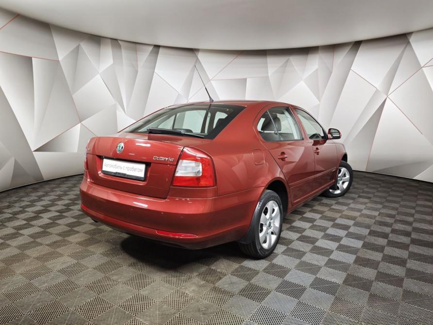 Skoda Octavia II (A5) Рестайлинг Москва  - изображение 2