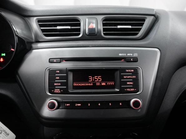 Kia Rio III Рестайлинг с пробегом 2016 года, цена 897 000 рублей, 152000 км, седан, Автокод Объявления