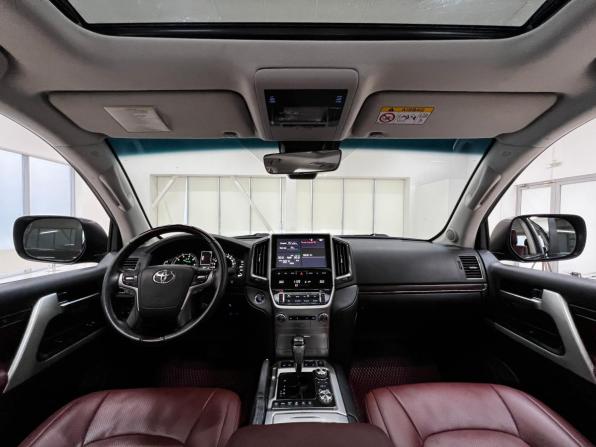 Toyota Land Cruiser 200 Series Рестайлинг 2 с пробегом 2016 года, цена 6 000 000 рублей, 125400 км, внедорожник, Автокод Объявления