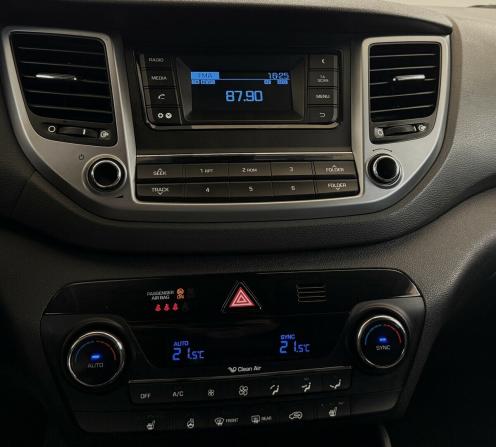 Hyundai Tucson III с пробегом 2016 года, цена 1 850 000 рублей, 137441 км, внедорожник, Автокод Объявления