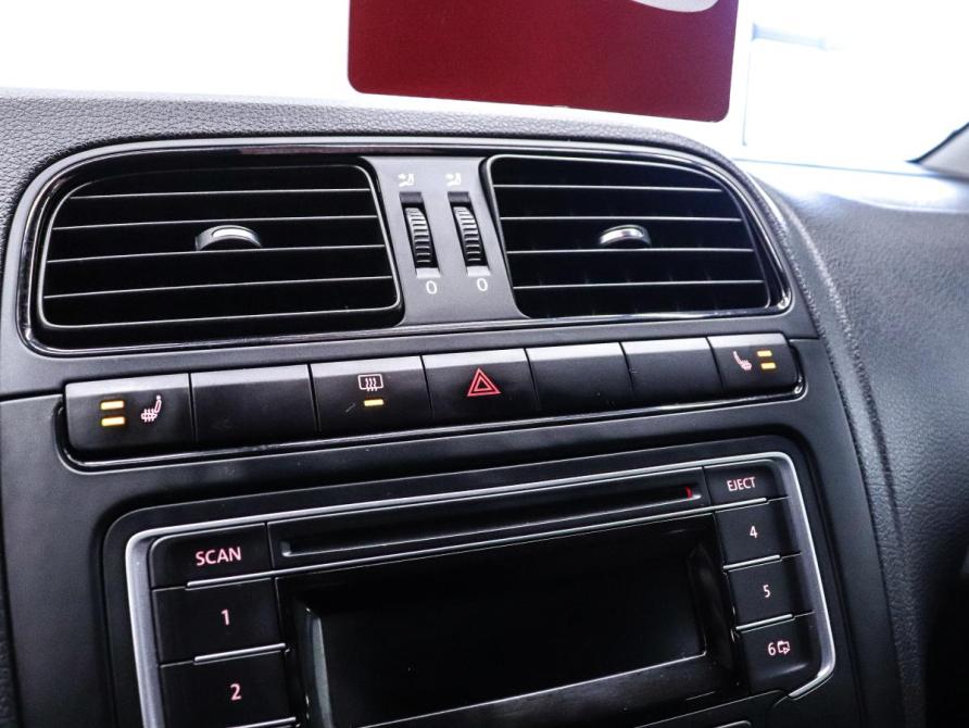 Volkswagen Polo V Красноярск  - изображение 18