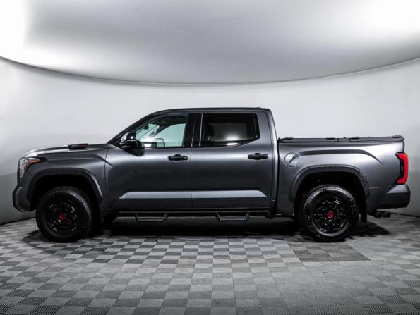 Toyota Tundra III с пробегом 2023 года, цена 10 300 000 рублей, 42040 км, offers.body_type.unknown, Автокод Объявления