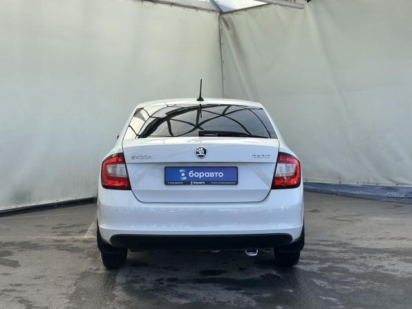 Skoda Rapid I Рестайлинг с пробегом 2018 года, цена 1 060 000 рублей, 177807 км, лифтбек, Автокод Объявления