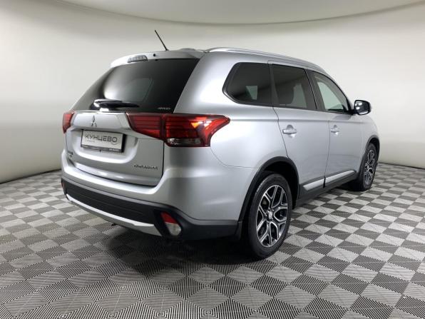 Mitsubishi Outlander III Рестайлинг с пробегом 2015 года, цена 1 825 000 рублей, 149741 км, внедорожник, Автокод Объявления