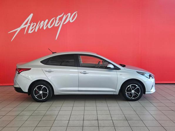 Hyundai Solaris II Рестайлинг с пробегом 2021 года, цена 1 449 000 рублей, 125558 км, седан, Автокод Объявления
