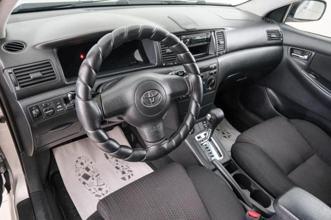Toyota Corolla IX (E120 E130) Рестайлинг с пробегом 2006 года, цена 799 000 рублей, 233000 км, хэтчбек, Автокод Объявления