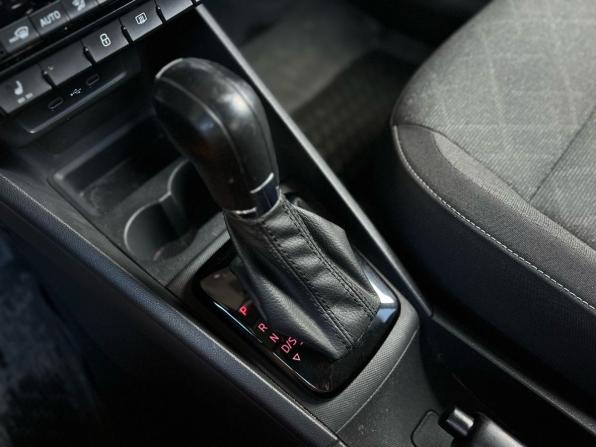 Volkswagen Polo VI с пробегом 2021 года, цена 1 799 000 рублей, 128153 км, лифтбек, Автокод Объявления