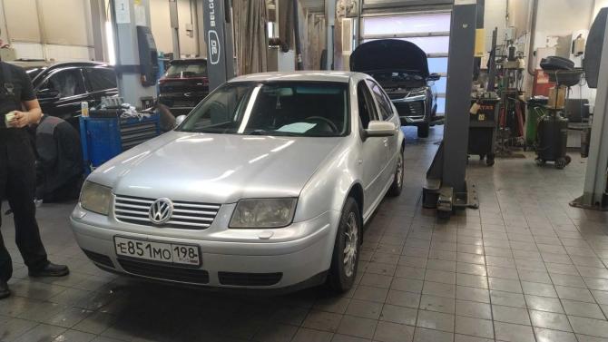 Volkswagen Bora I с пробегом 2000 года, цена 350 000 рублей, 288634 км, универсал, Автокод Объявления