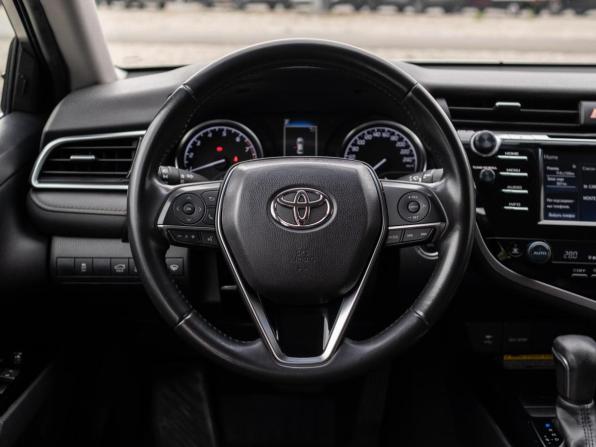 Toyota Camry VIII (XV70) с пробегом 2020 года, цена 2 699 000 рублей, 63006 км, седан, Автокод Объявления