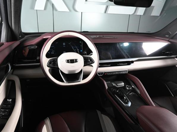 Geely Monjaro I с пробегом 2024 года, цена 3 289 000 рублей, 53461 км, внедорожник, Автокод Объявления