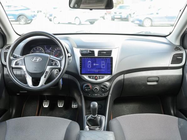 Hyundai Solaris I с пробегом 2012 года, цена 699 000 рублей, 176500 км, седан, Автокод Объявления