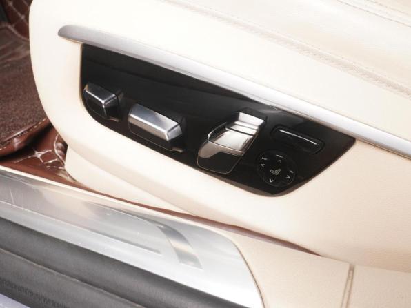BMW 7 серии VI (G11/G12) с пробегом 2015 года, цена 3 565 000 рублей, 131521 км, седан, Автокод Объявления