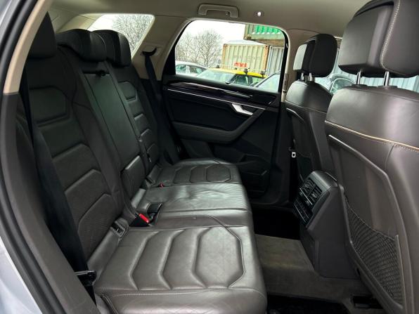 Volkswagen Touareg III с пробегом 2018 года, цена 3 798 900 рублей, 153158 км, внедорожник, Автокод Объявления