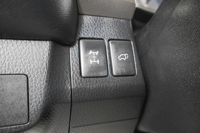 Toyota RAV4 IV (XA40) с пробегом 2015 года, цена 2 649 000 рублей, 164000 км, внедорожник, Автокод Объявления