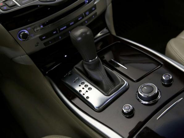 Infiniti M IV с пробегом 2013 года, цена 1 590 000 рублей, 194343 км, седан, Автокод Объявления