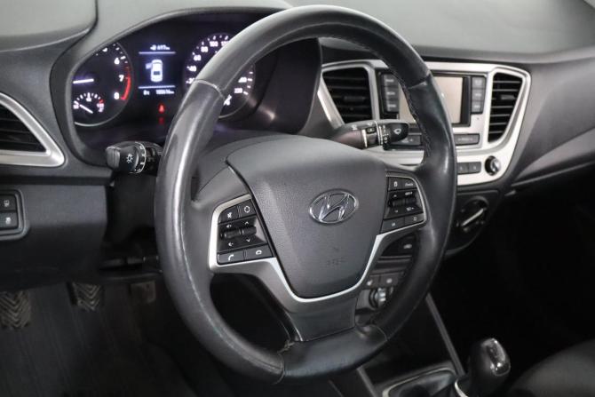 Hyundai Solaris II с пробегом 2019 года, цена 1 249 000 рублей, 99000 км, седан, Автокод Объявления