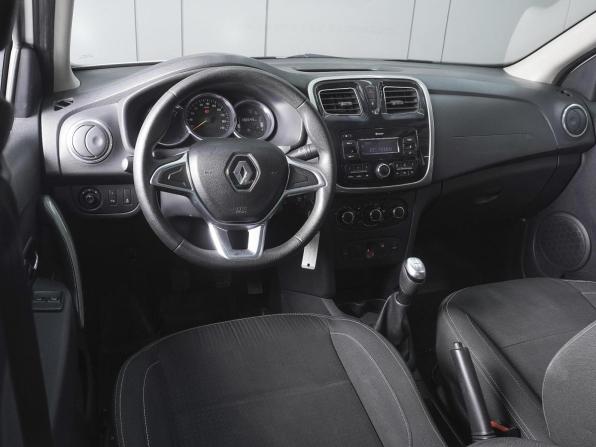 Renault Logan II Рестайлинг с пробегом 2021 года, цена 980 000 рублей, 136545 км, седан, Автокод Объявления