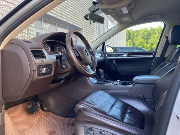 Volkswagen Touareg II Рестайлинг с пробегом 2015 года, цена 2 390 000 рублей, 250000 км, внедорожник, Автокод Объявления